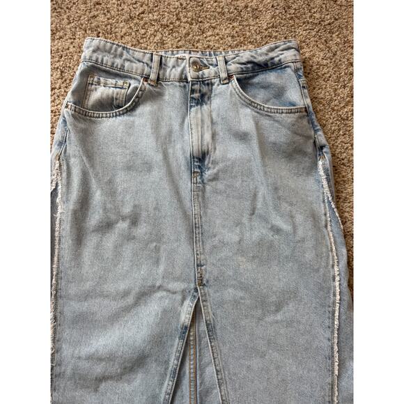 ZARA Light Blue Denim/Jean Long skirt, size women's Medium - Picture 7 of 11